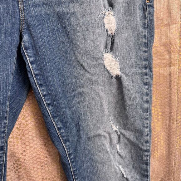 Torrid Sky High Skinny Premium Stretch Hi Rise Distressed Jeans 16 Regular - Picture 8 of 12